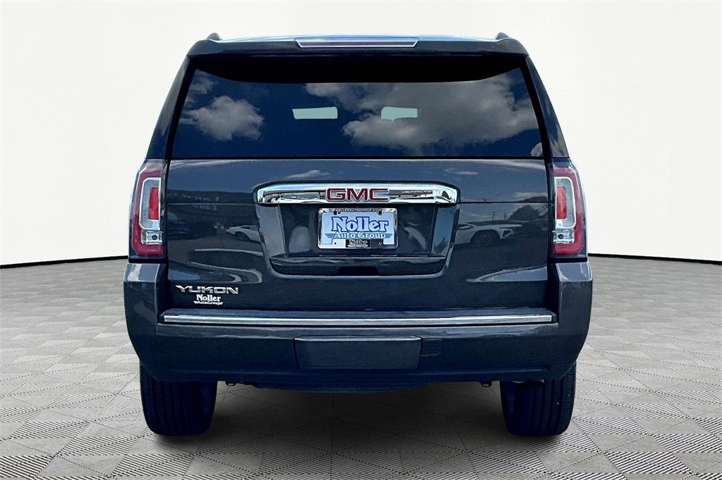 Image of Pre-Owned 2020 GMC Yukon Denali 4WD 4D Sport Utility