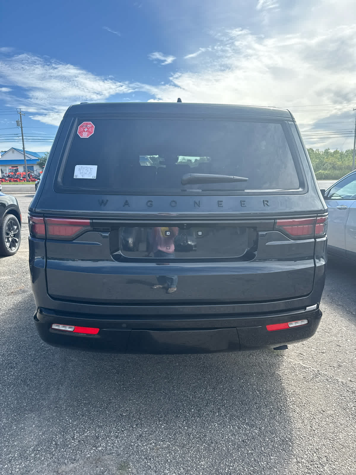 2025 Jeep Wagoneer Series II Carbide photo 3