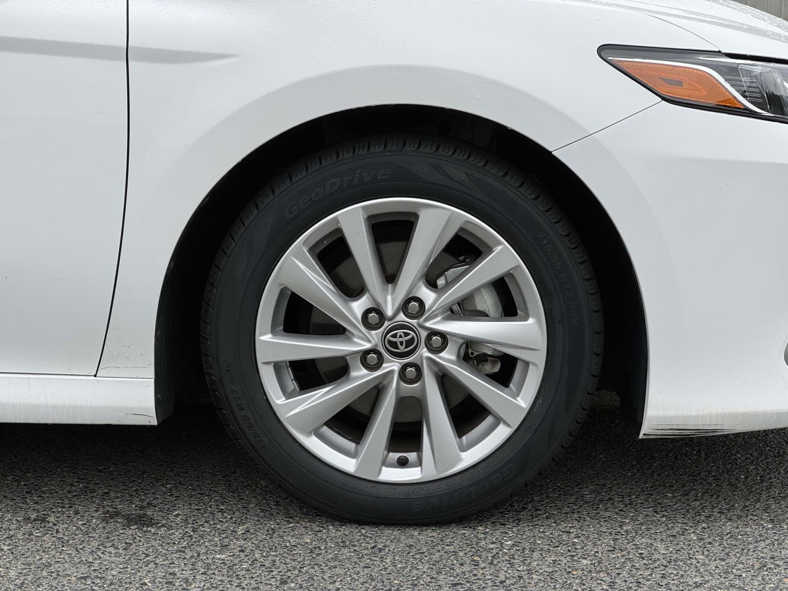 2023 Toyota Camry LE photo 26