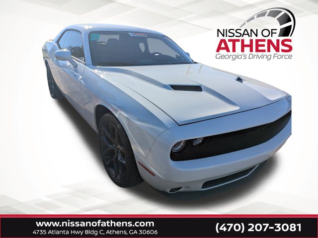 2019 Dodge Challenger SXT's photo