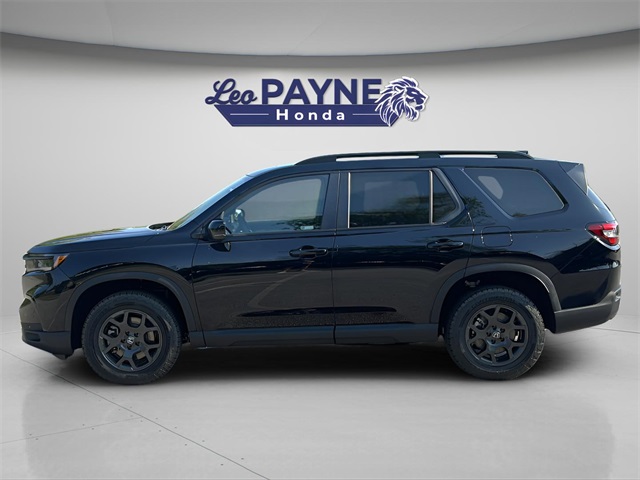 2025 Honda Pilot TrailSport photo 3