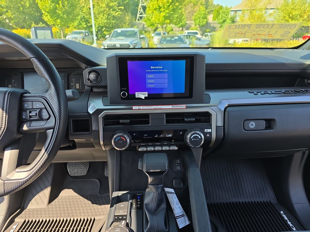 2025 Toyota Tacoma SR5 photo 19