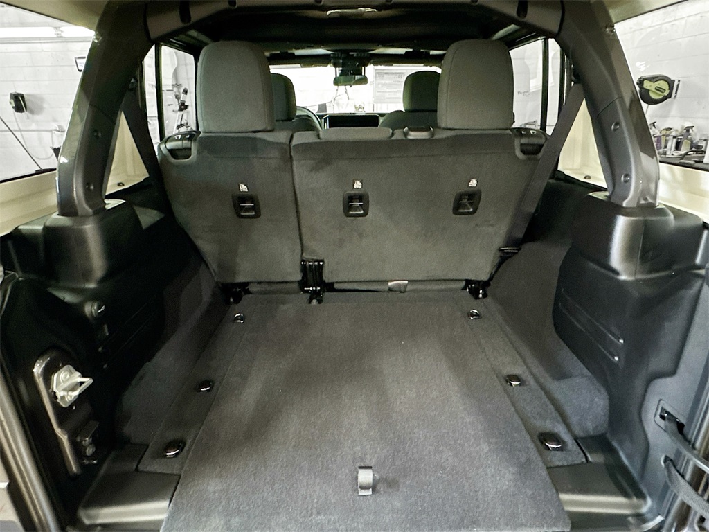 2025 Jeep Wrangler Sport S photo 21