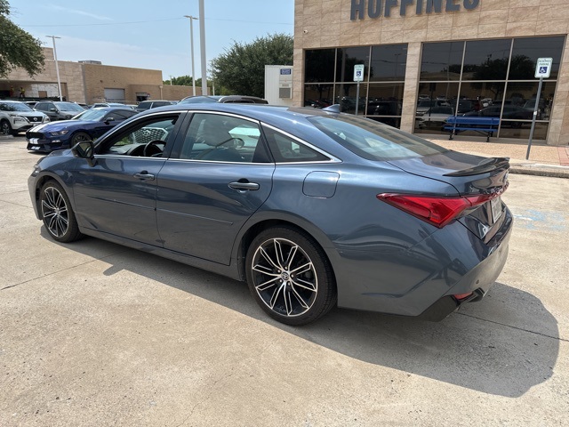 2019 Toyota Avalon Touring photo 7