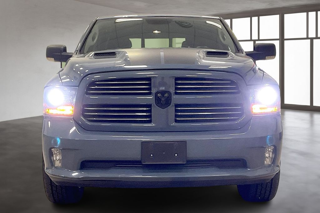 2015 Ram 1500 Sport photo 3