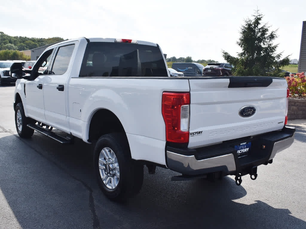 2019 Ford F-350 XLT photo 3