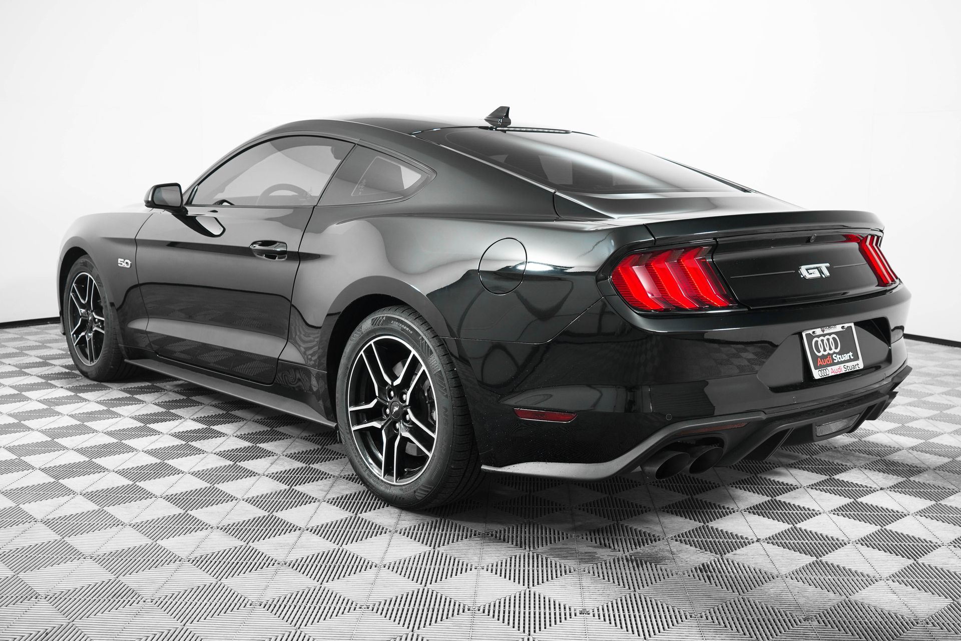 2021 Ford Mustang GT photo 5