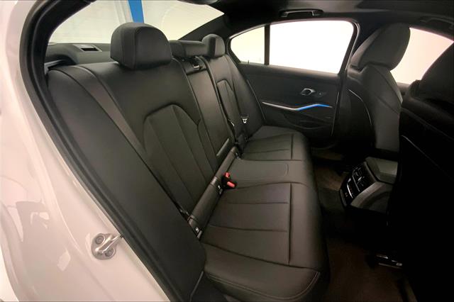 2024 Bmw 330i photo 13