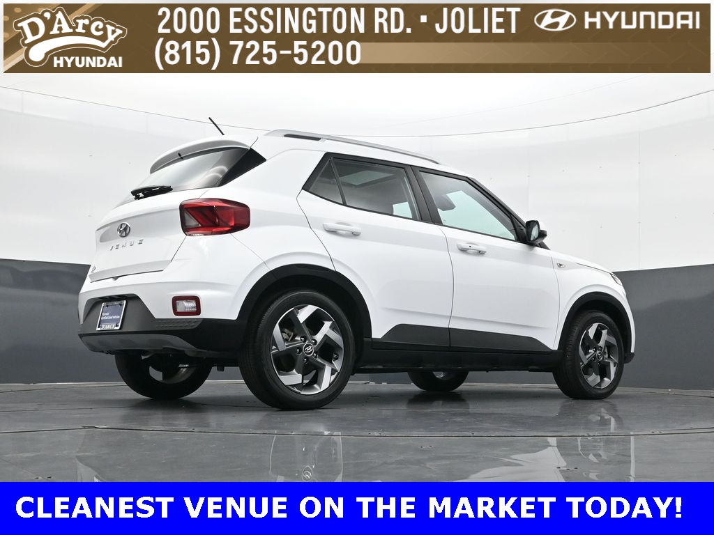 2024 Hyundai Venue SEL photo 19