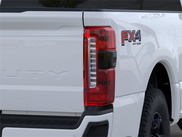 2025 FORD F-350 - Image 43