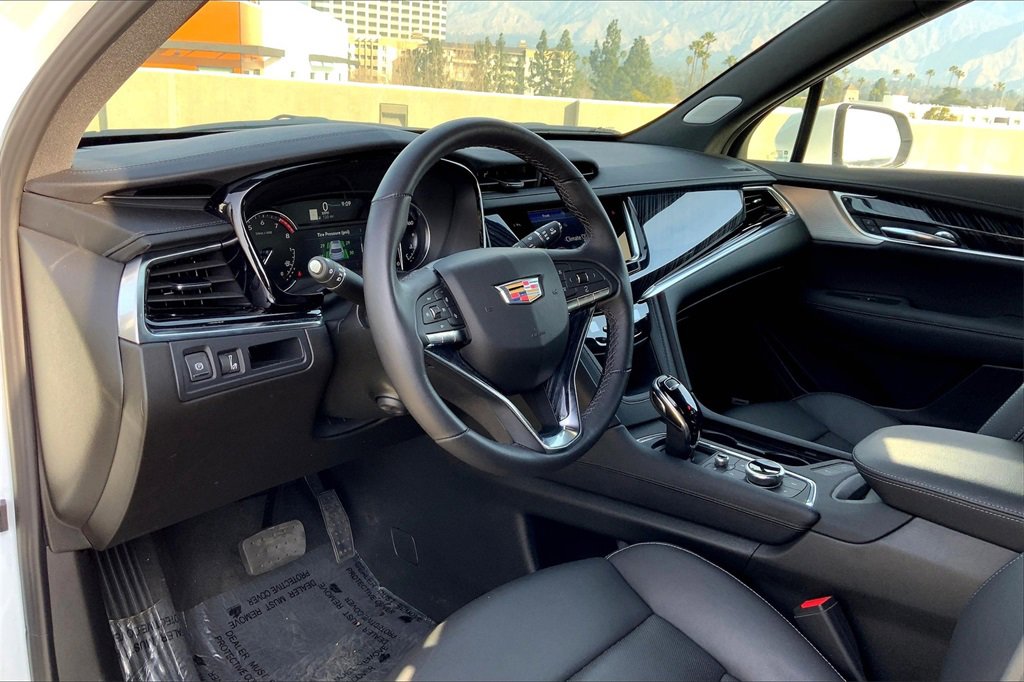 2024 Cadillac XT6 Premium Luxury photo 8