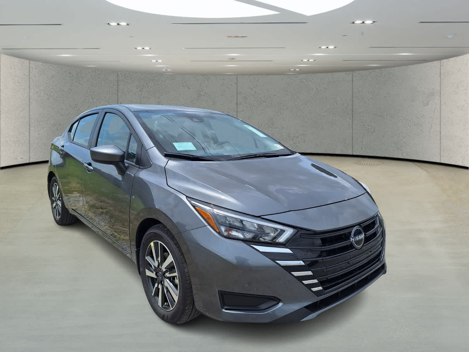 2025 Nissan Versa SV photo 7