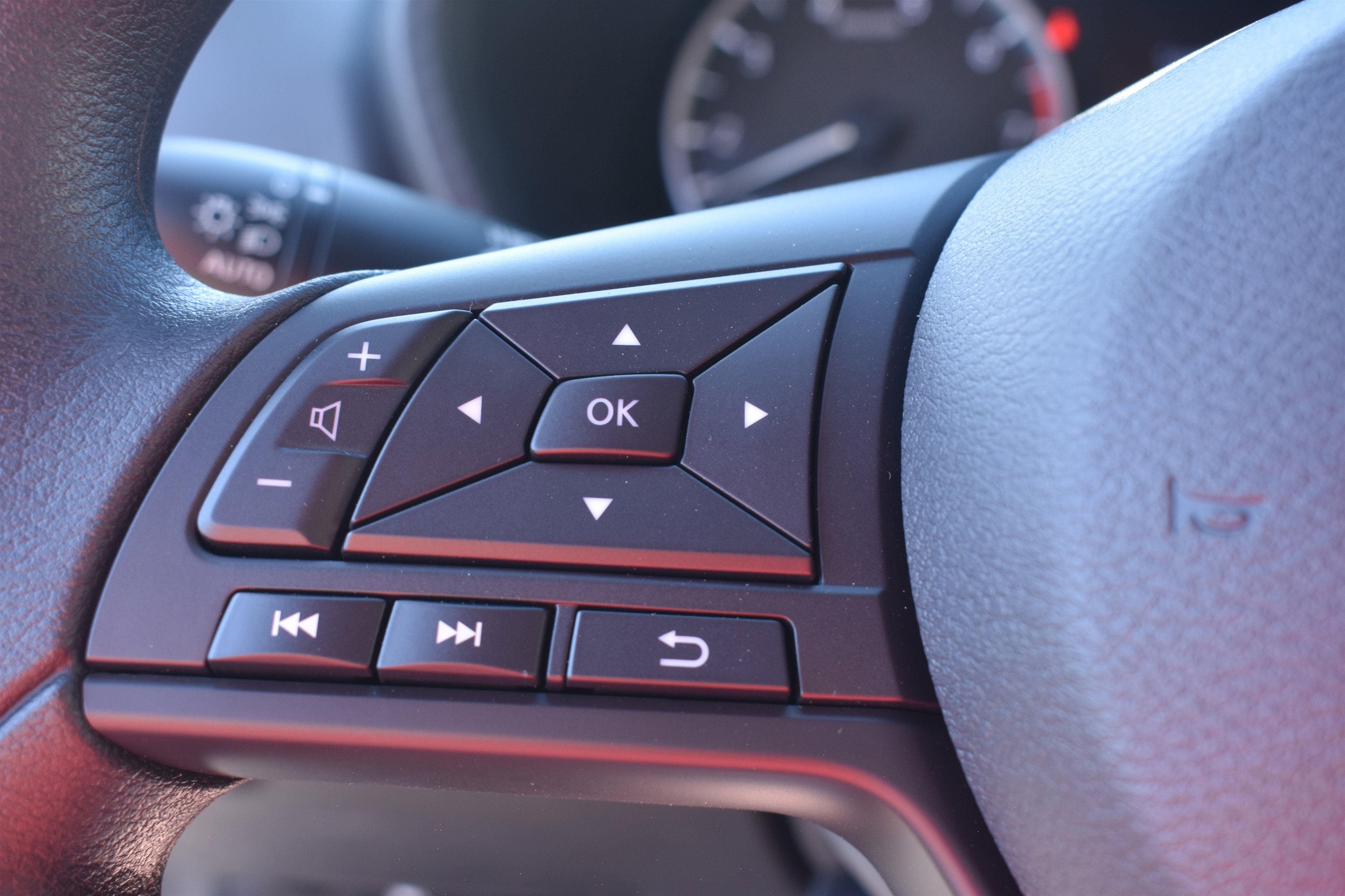 2025 Nissan Sentra S photo 8