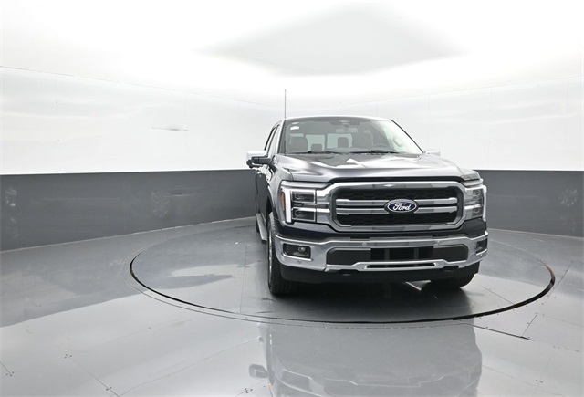 2025 Ford F-150 Lariat photo 2