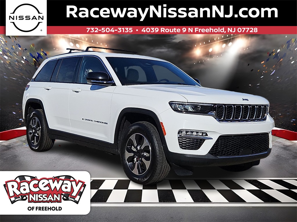 2022 Jeep Grand Cherokee 4xe's photo