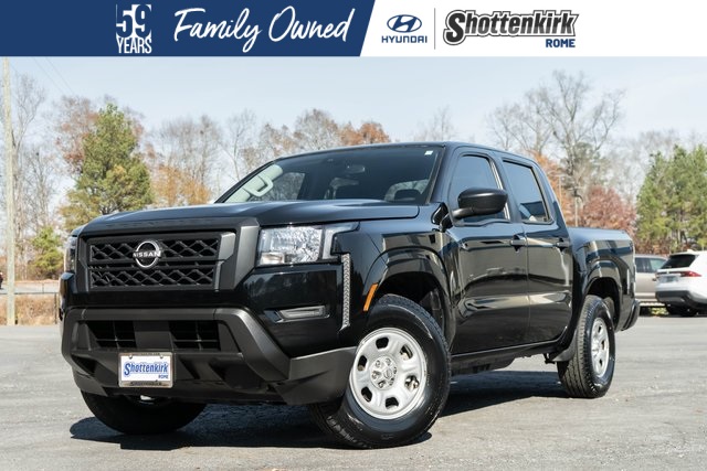 2022 Nissan Frontier S's photo