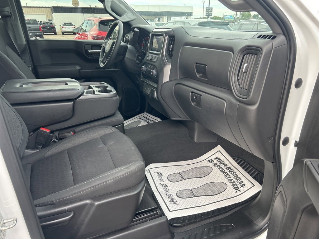 2022 Chevrolet Silverado 1500 Custom photo 14