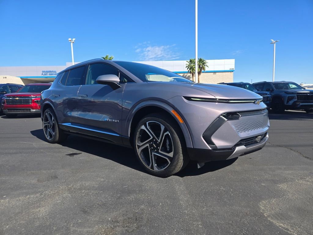 2026 Chevrolet Equinox EV 2LT's photo