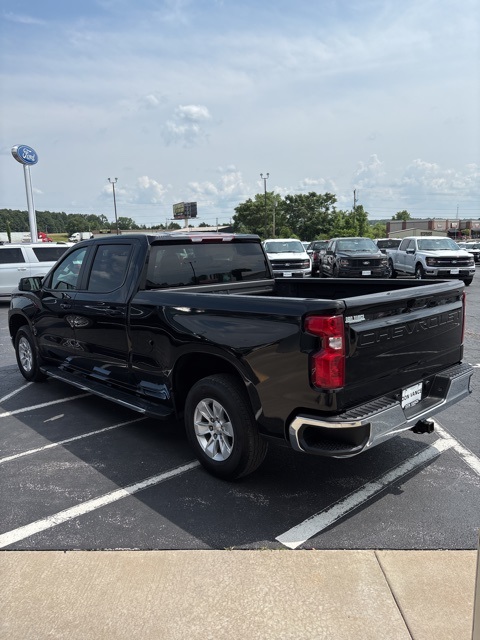 2024 Chevrolet Silverado 1500 LT photo 8