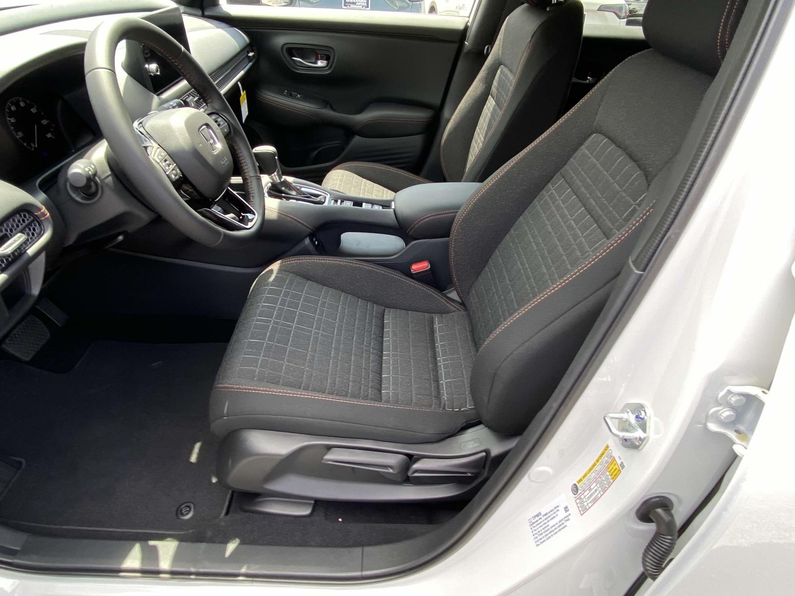 2026 Honda HR-V Sport 2WD photo 4