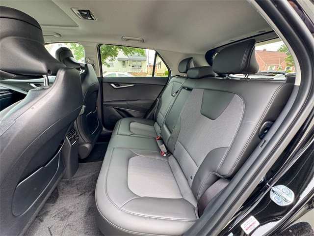 2025 Kia Niro EX Touring photo 16