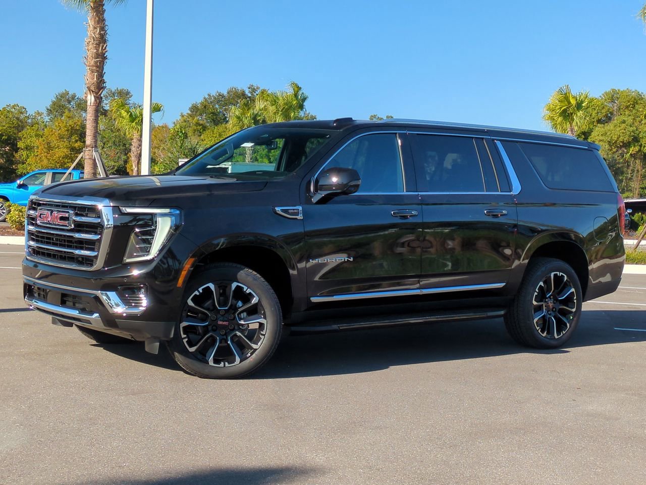 2026 GMC Yukon XL Elevation's photo