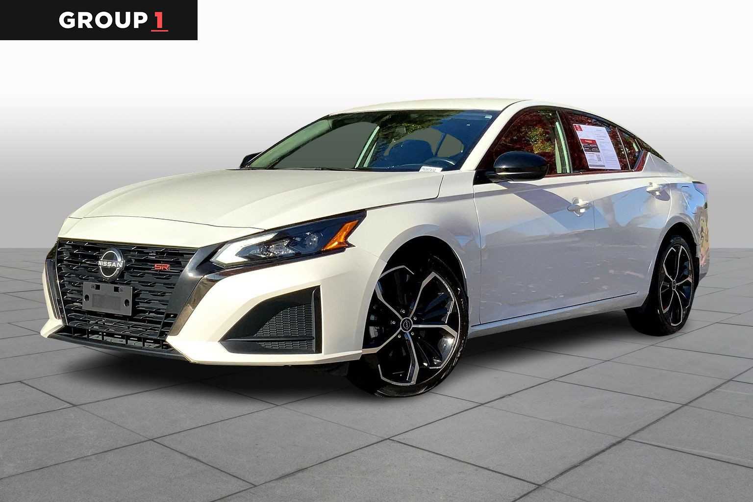 2023 Nissan Altima SR