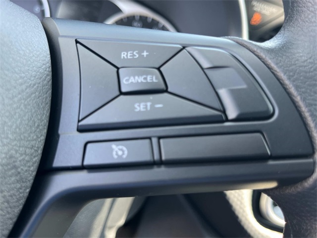 2025 Nissan Kicks Play S photo 23