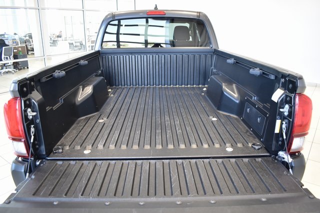 2021 Toyota Tacoma SR 4x4 Access Cab photo 9