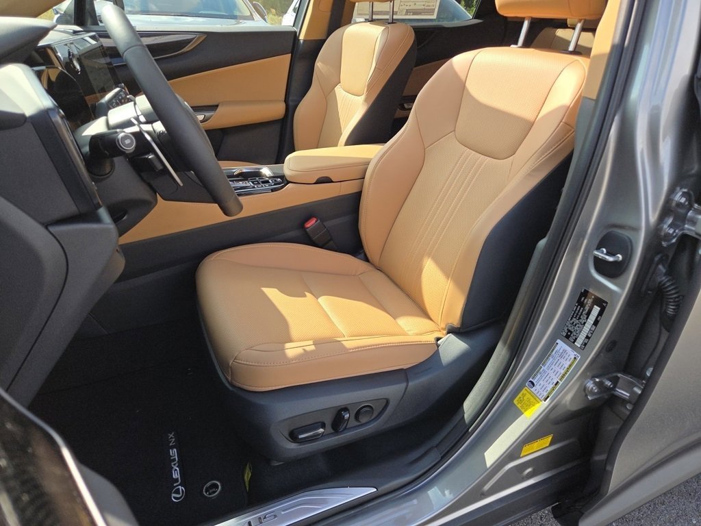 2026 Lexus NX 350h photo 6