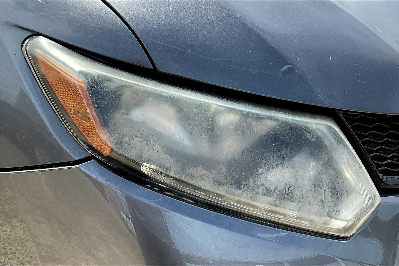 2016 Nissan Rogue SV photo 23