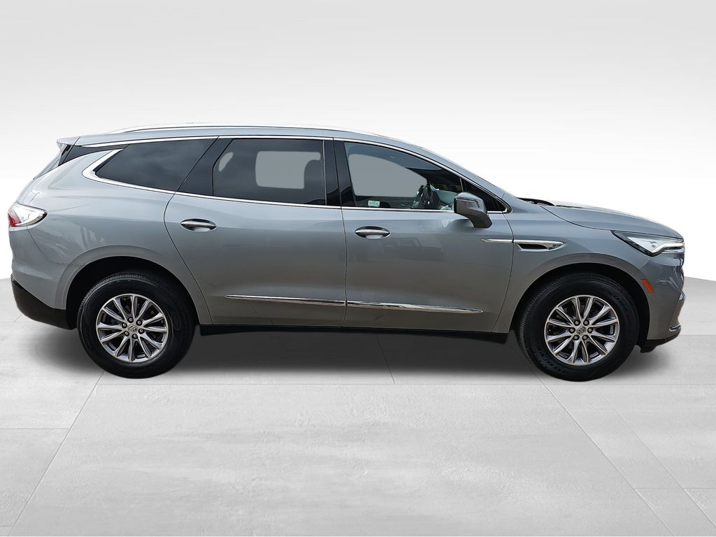 2024 Buick Enclave Premium photo 2