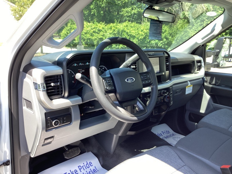 2025 Ford F-350 photo 20