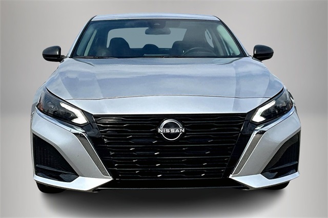 2024 Nissan Altima 2.5 SV photo 3