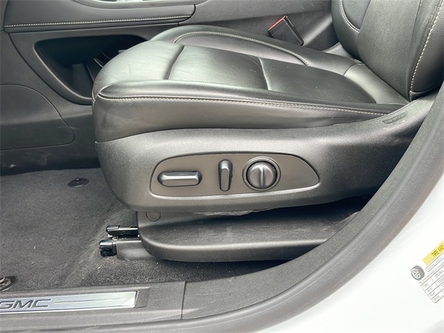 2023 Gmc Acadia SLT photo 31