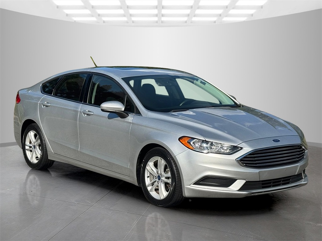 2018 Ford Fusion SE photo 6