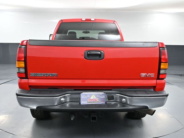 2005 Gmc Sierra SLT photo 2