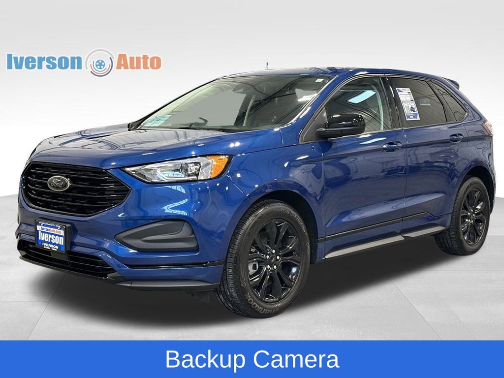 2022 Ford Edge SE photo 3