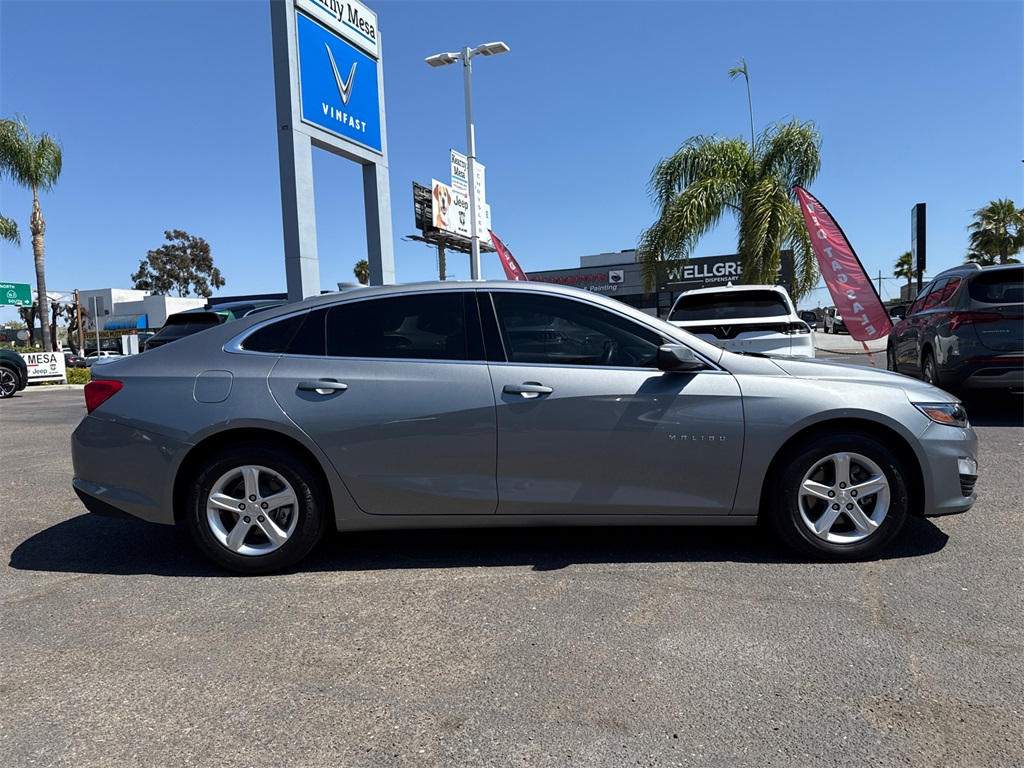 2023 Chevrolet Malibu 1LT photo 6