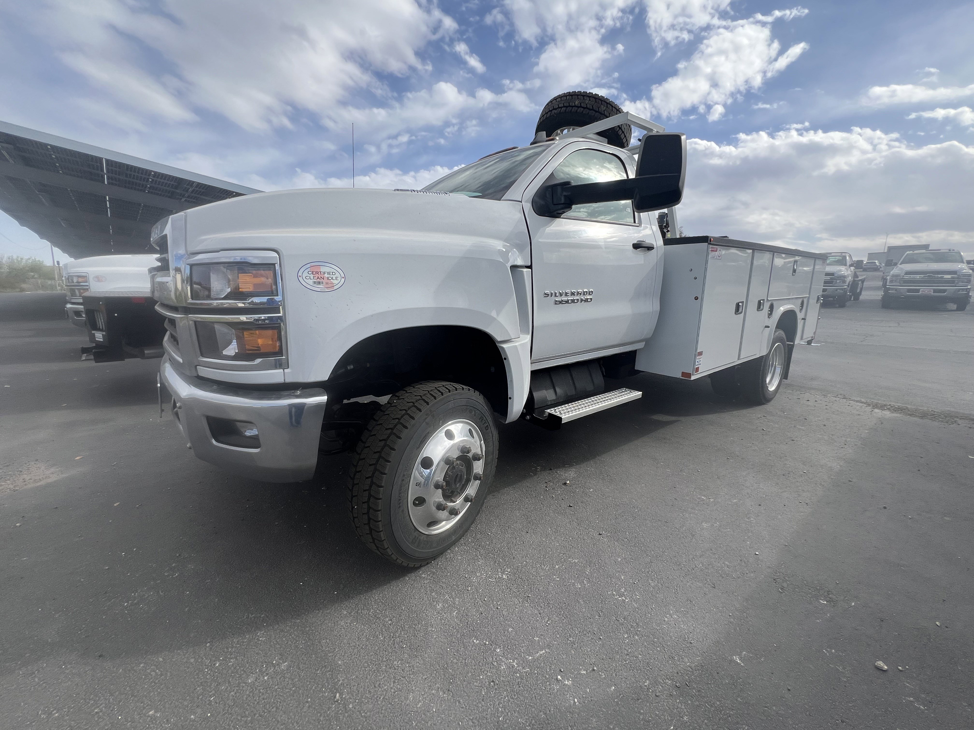 2024 Chevrolet Silverado 4500 Medium Duty Chassis Cab Work Truck's photo