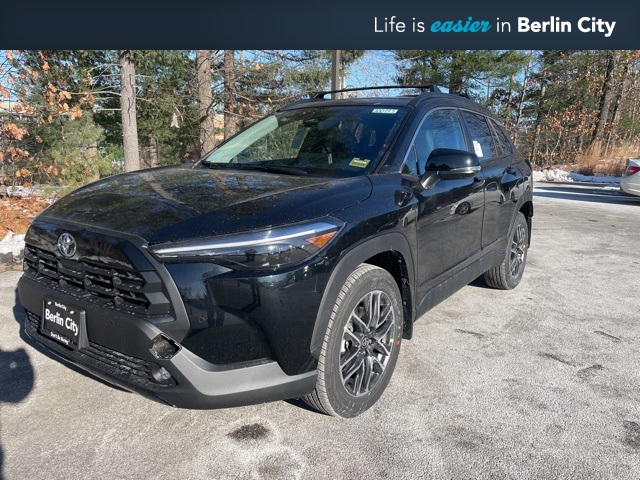 2026 Toyota Corolla Cross XLE's photo