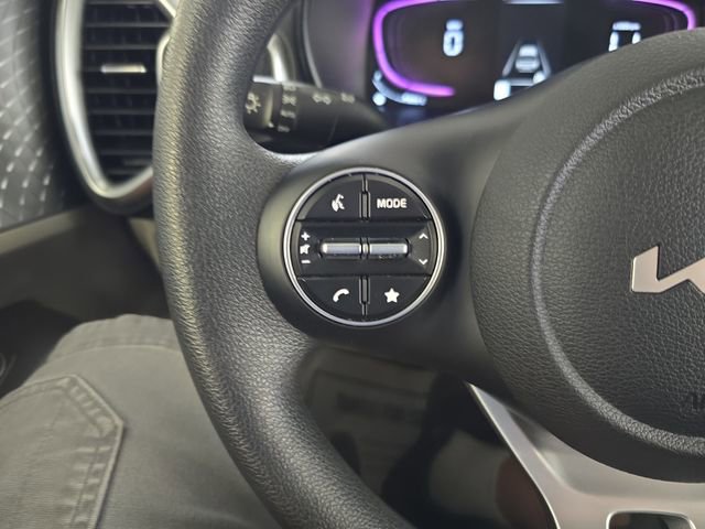 2024 Kia Soul LX photo 17