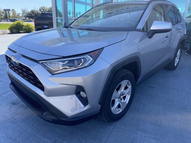 2020 Toyota RAV4 XLE