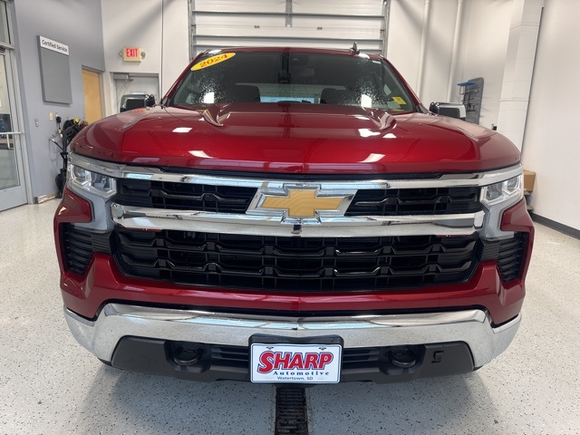 2024 Chevrolet Silverado 1500 LT photo 3
