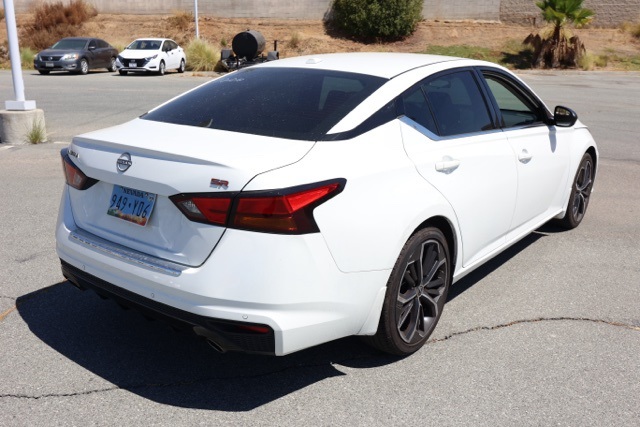 2023 Nissan Altima 2.5 SR photo 3