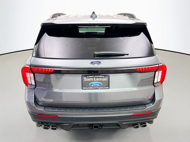 2025 Ford Explorer ST photo 3