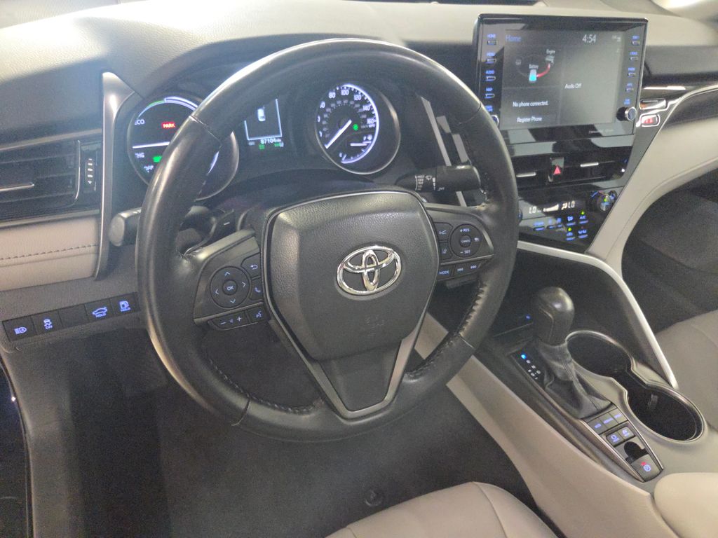 2021 Toyota Camry Hybrid SE photo 12