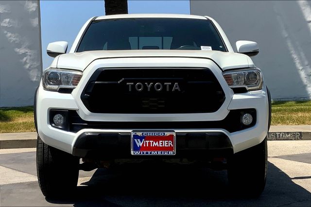 2019 Toyota Tacoma TRD Off-Road photo 3