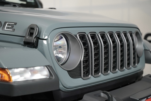2025 Jeep Gladiator Sport photo 43