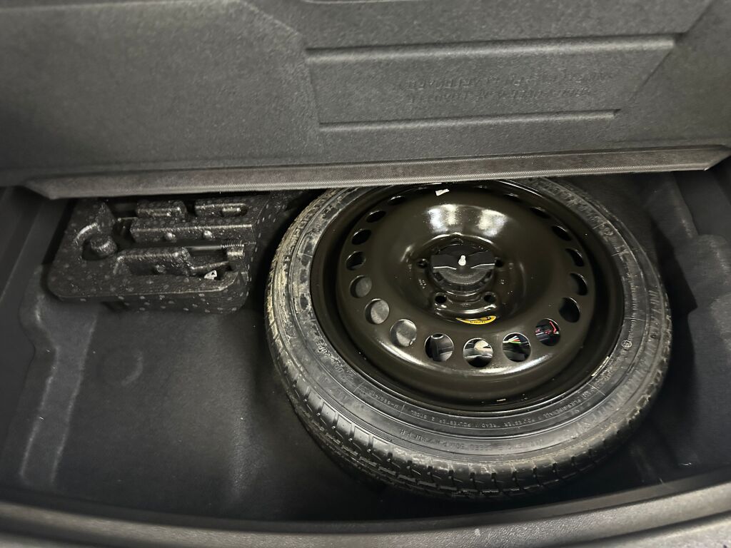 2021 Buick Encore GX Essence Sport photo 22
